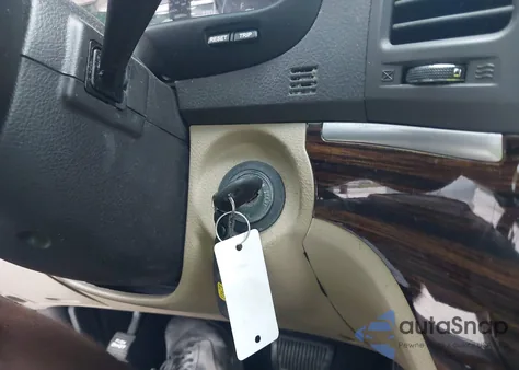 2011 Hyundai Santa Fe Limited z USA, uszkodzony, nr VIN 5XYZK3ABXBG090113